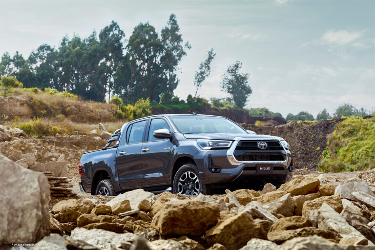 HILUX-2023-DESEMPEÑO-01