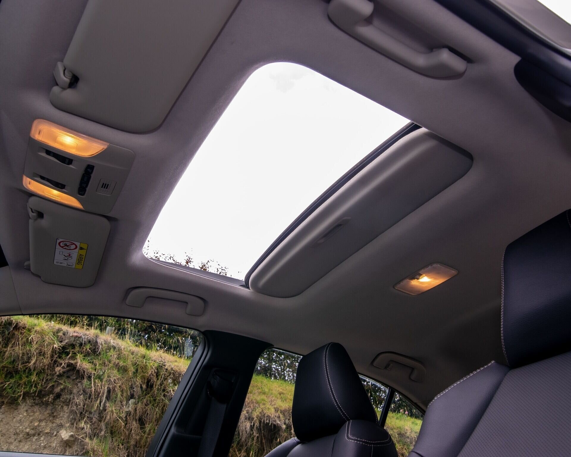 Corolla Hybrid interior 3